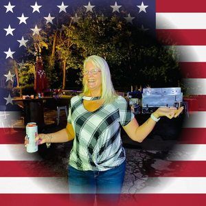 Meet your Posher, Denise